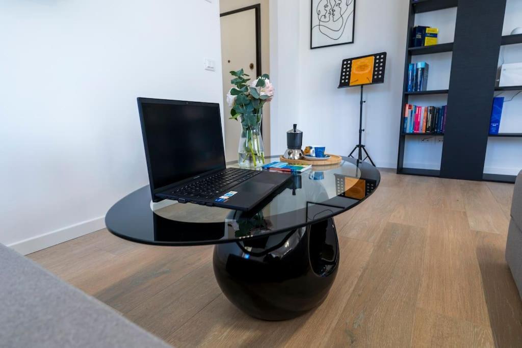 Rossini Home Pesaro Vicino Al Teatro Rossini By Yohome Exteriör bild