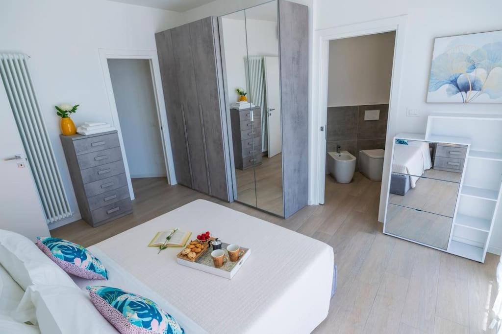 Rossini Home Pesaro Vicino Al Teatro Rossini By Yohome Exteriör bild