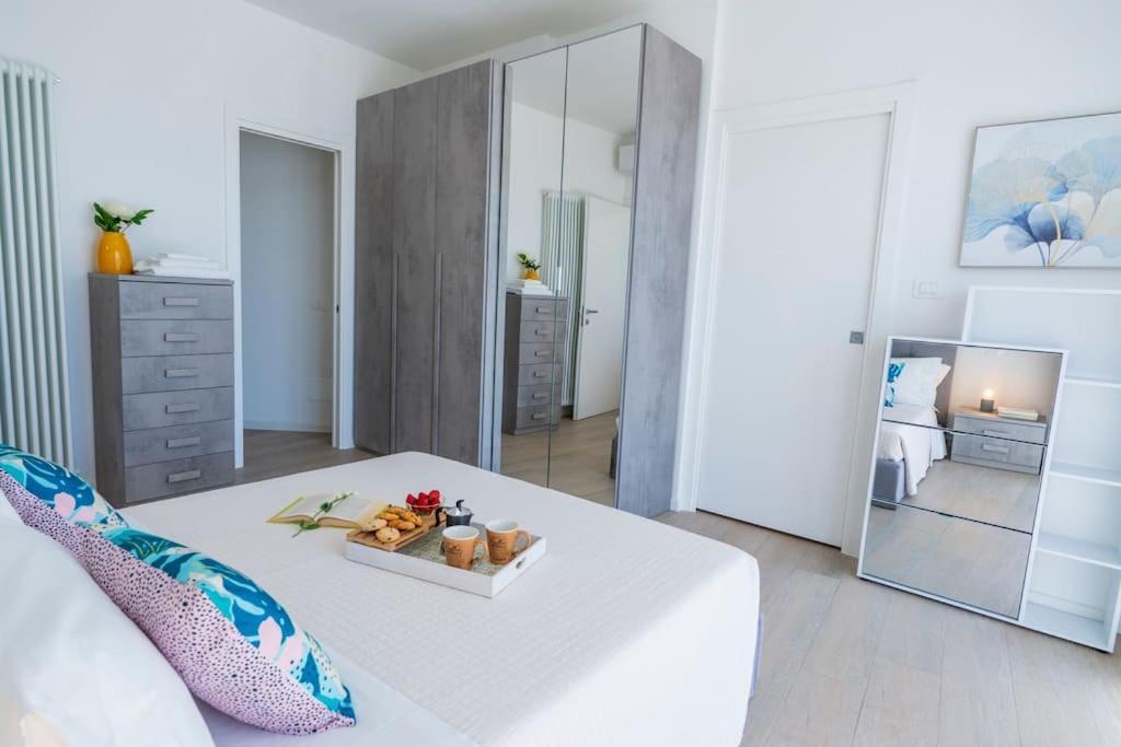 Rossini Home Pesaro Vicino Al Teatro Rossini By Yohome Exteriör bild